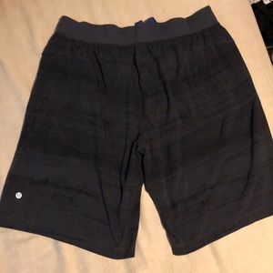 Large black lulu lemon shorts